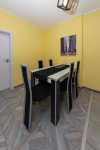 Black and Yellow apartment
