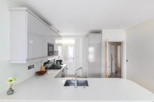 Modern Garden Apartment in Fitzrovia Near Oxford Circus & Soho