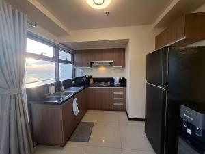Upscale 2BR -93sqm -12pax -PET -Free Parking -PICC,MOA,WTC,CCP