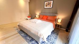 Modern Stylish Apartment with Garage near Fiera