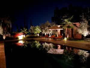 Villa Chic Privée Sans Vis-a-vis Immense Jardin et Grande Piscine