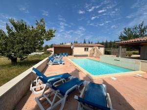 Villa Vallon Pont dArc