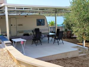 Camper with private toilet and kitchen 3
