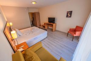 Begonville Hotel