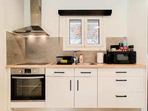 Minimal Garden Studio in Central Glyfada