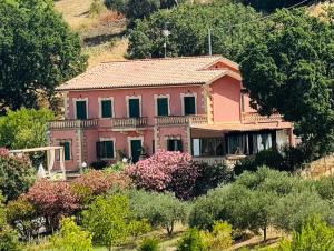 Gio Country House