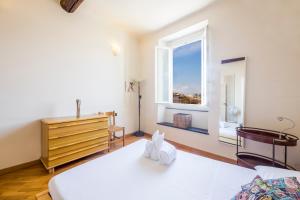 Cavour Suite