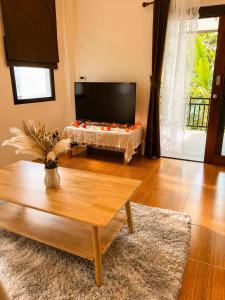 Tropical Haven House Pool Fiber Smart TV
