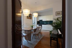 GuestHost - Termini Classy Apartment with Terrace