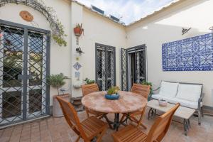 GuestHost - Termini Classy Apartment with Terrace