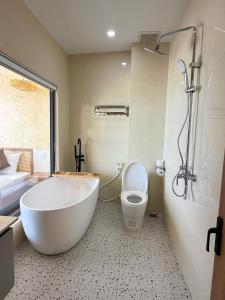 Sala Beach Villa Phú Quý