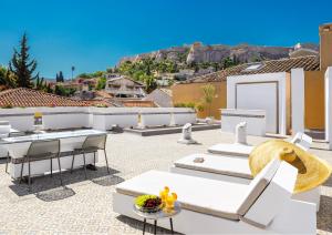 Live Your Myth Villa with Acropolis View Plaka