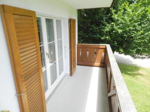 Apartment Monique Nr- 14 Appartement-Fewo- Dusche oder Bad- WC 5-Bettwohnung by Interhome
