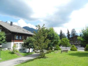 Apartment Monique Nr- 14 Appartement-Fewo- Dusche oder Bad- WC 5-Bettwohnung by Interhome