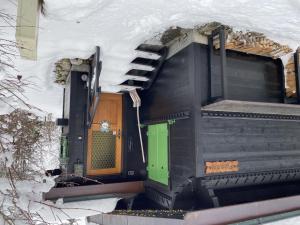 Apartment Abnaki- Chalet Appartement-Fewo- Dusche oder Bad- WC 2-Bettwohnung by Interhome