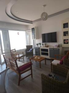 Huge oceanfront apartment