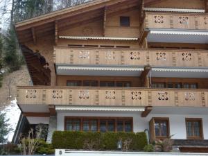 Apartment Drive - Nr- 3 Appartement-Fewo- Dusche oder Bad- WC 6-Bettwohnung by Interhome