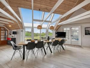 Holiday Home Janne - from the sea by Interhome