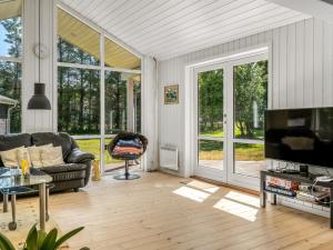 Holiday Home Lucian - from the sea by Interhome