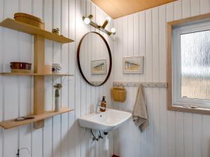 Holiday Home Sida - 400m from the sea by Interhome