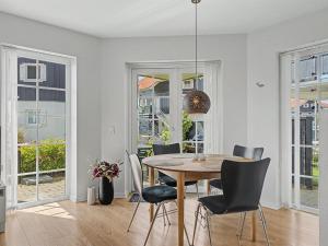 Apartment Elvira - 300m from the sea by Interhome