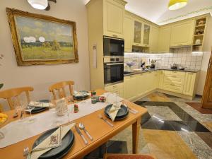 Apartment Dalia by Interhome