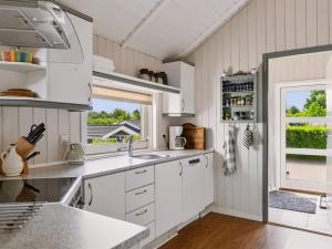 Holiday Home Hélène - 1-1km from the sea by Interhome