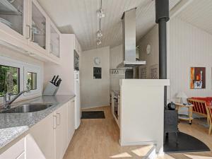 Holiday Home Solfrid - 230m from the sea by Interhome