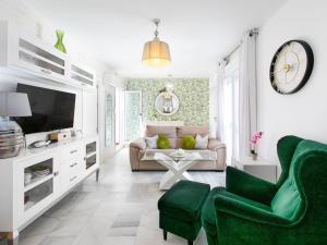 Apartment Laguna Beach Padel by Interhome