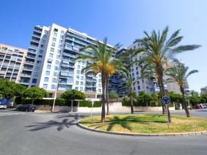 Apartment Cala del Vent by Interhome