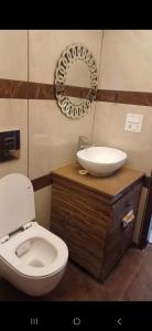 Good room withamenities and good host