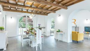 VILLA RASENA 6, Emma Villas