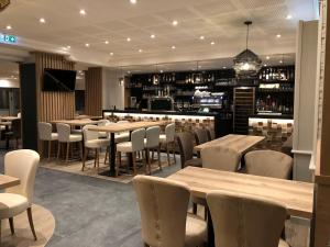 Best Western Le Duguesclin Hôtel-Restaurant