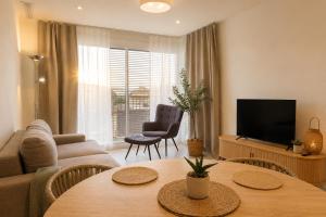 Unic Sunlit Apartment