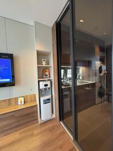 Luxury Modern Apartment with Bathtub Near Lotte Mall West Lake Tay Ho