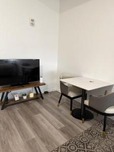 Velora Luxe Studio