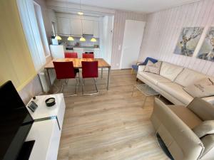 Apartment Suzanne Nr- 22 Appartement-Fewo- Dusche oder Bad- WC 4-Bettwohnung by Interhome