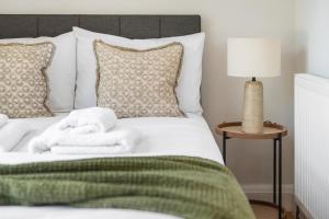 Elegant 3-Bed 3-Bath London Townhouse