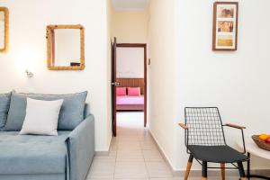 Stratos Hotel