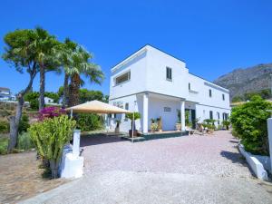 Holiday Home Castillo by Interhome