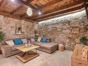 Holiday Home Villa Lara by Interhome