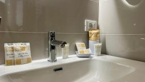 Sea Living Cefalù suite by Housilia