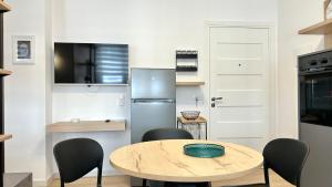 Sea Living Cefalù suite by Housilia