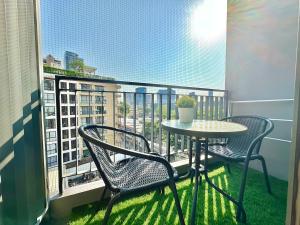 Bright & Spacious Apartment - Asoke