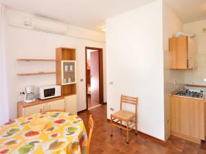 Apartment Cavallino-6 by Interhome