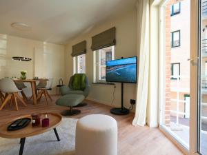 Le Harlise - Knokke à pied - Gare 500m - Plage 15min - Idéal Famille avec ados ou 2 couples - Terrasse - Espace télétravail