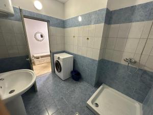 Bledis Apartments