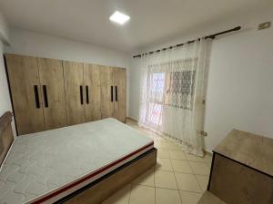 Bledis Apartments