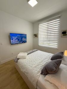 BRAND NEW 2BR 2BA Central near Brickell #110