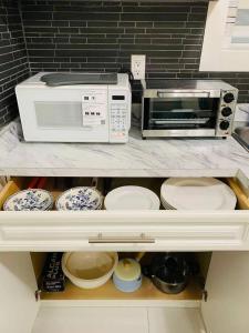 2BR Suite + Parking 6-Min Walk to Bose Park